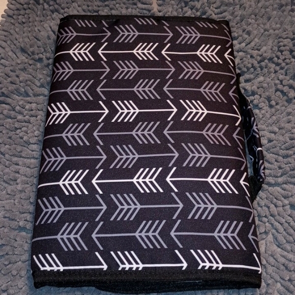 Portable Diaper Changing Pad for Baby, Waterproof Detachable Travel Changing Pad - Picture 9 of 10